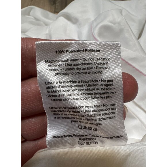 IHG Bedding Collection White Queen Grand Duvet Cover Only 88 x 87” Open Concept - Picture 2 of 7